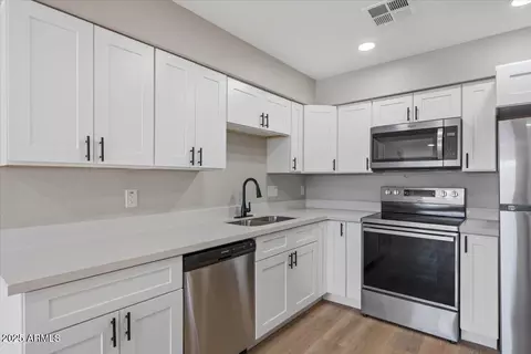 Kitchen - 9054 E Crescent Ave, Mesa, AZ 85208 photo 2 of 3