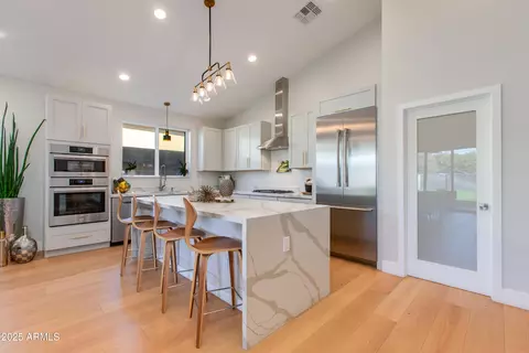 Kitchen - 6820 N 14th St, Phoenix, AZ 85014 photo 1 of 3