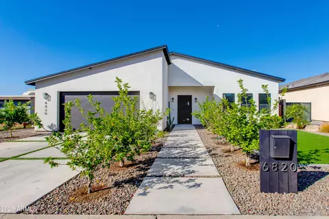 6820 N 14th St, Phoenix, AZ 85014