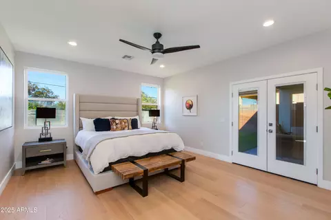 Bedroom - 6820 N 14th St, Phoenix, AZ 85014 photo 1 of 5