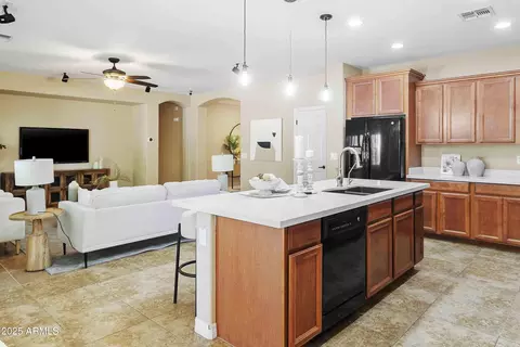 Kitchen - 2736 E Sourwood Dr, Gilbert, AZ 85298 photo 3 of 3