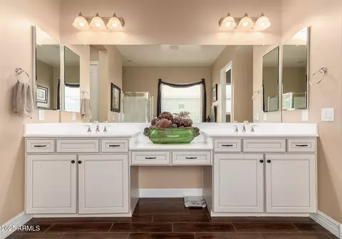 Bath - 3920 Ellis St, Mesa, AZ 85205 photo 3 of 5
