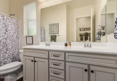 Bath - 3920 Ellis St, Mesa, AZ 85205 photo 1 of 5