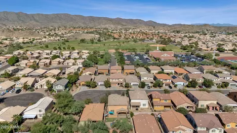 View/Area - 2947 E Saltsage Dr, Phoenix, AZ 85048 photo 2 of 4