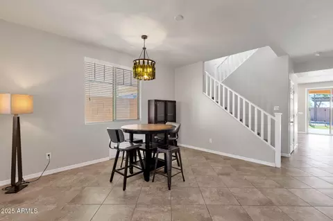 Dining - 2947 E Saltsage Dr, Phoenix, AZ 85048 photo 2 of 5