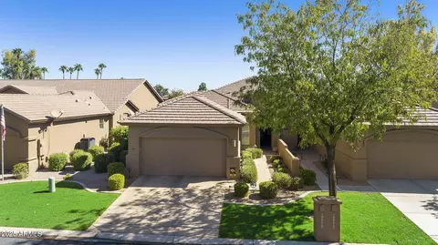 24421 S Golfview Dr, Sun Lakes, AZ 85248