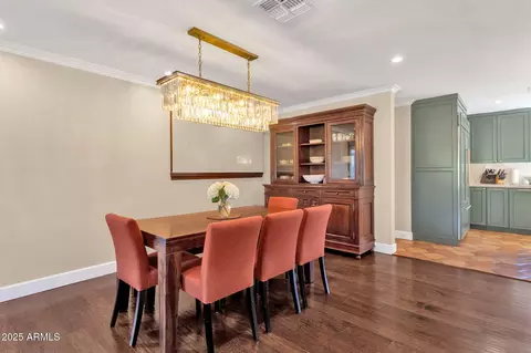 Dining - 2108 E San Juan Ave, Phoenix, AZ 85016 photo 1 of 2