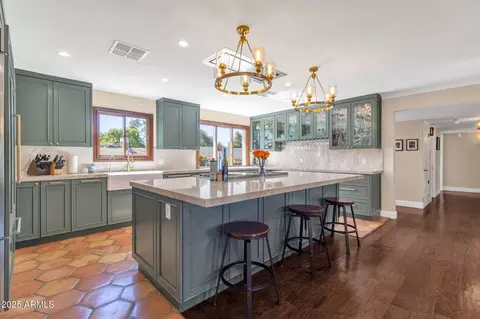 Kitchen - 2108 E San Juan Ave, Phoenix, AZ 85016 photo 1 of 5