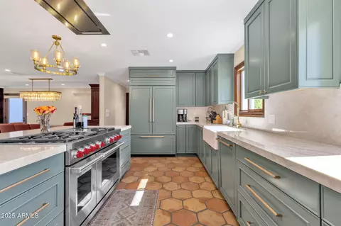 Kitchen - 2108 E San Juan Ave, Phoenix, AZ 85016 photo 5 of 5