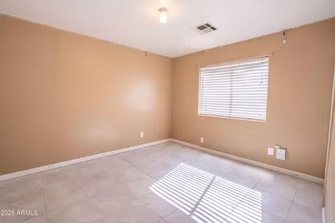 2905 E Chipman Rd, Phoenix, AZ 85040 photo 17