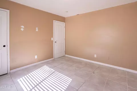 2905 E Chipman Rd, Phoenix, AZ 85040 photo 18
