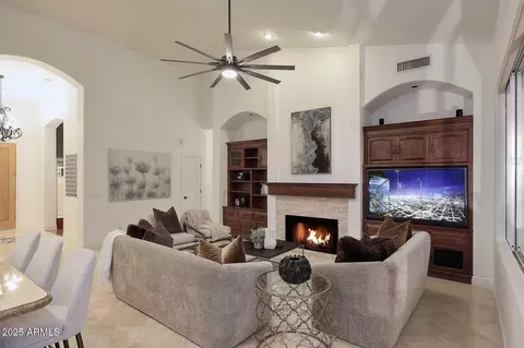 Living - 2017 E Granite View Dr, Phoenix, AZ 85048 photo 4 of 4