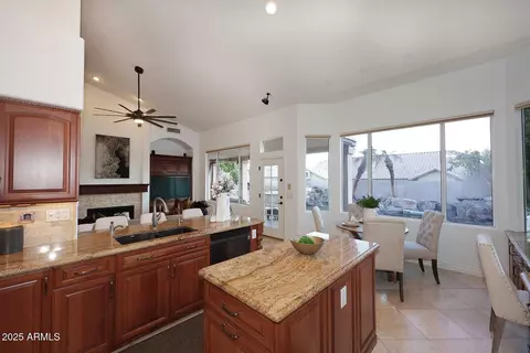 Kitchen - 2017 E Granite View Dr, Phoenix, AZ 85048 photo 3 of 6