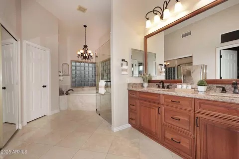 Bath - 2017 E Granite View Dr, Phoenix, AZ 85048 photo 4 of 8