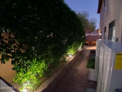 Exterior - 1464 E Harrison St, Gilbert, AZ 85295 photo 7 of 8