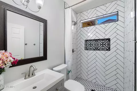 Bath - 1464 E Harrison St, Gilbert, AZ 85295 photo 4 of 4