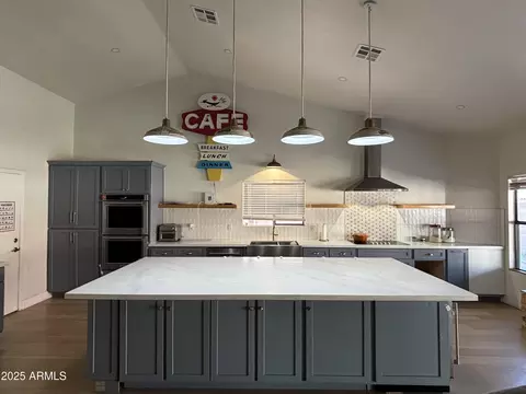 Kitchen - 1158 E Douglas Ave, Gilbert, AZ 85234 photo 10 of 14
