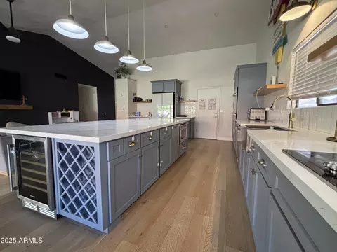 Kitchen - 1158 E Douglas Ave, Gilbert, AZ 85234 photo 3 of 14