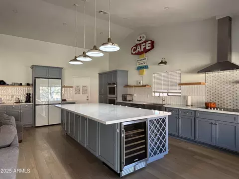 Kitchen - 1158 E Douglas Ave, Gilbert, AZ 85234 photo 12 of 14