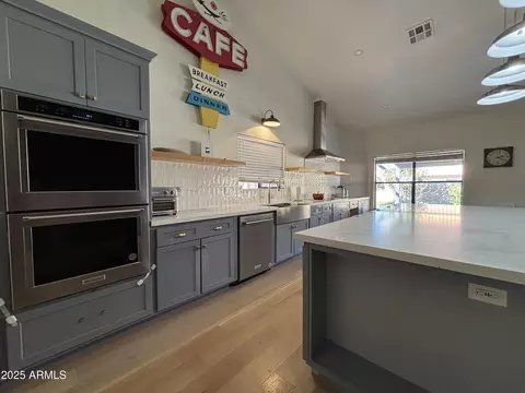 Kitchen - 1158 E Douglas Ave, Gilbert, AZ 85234 photo 7 of 14