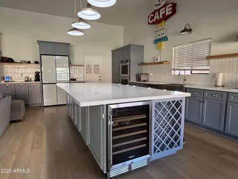 Kitchen - 1158 E Douglas Ave, Gilbert, AZ 85234 photo 11 of 14