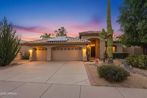 5680 W Monona Dr, Glendale, AZ 85308