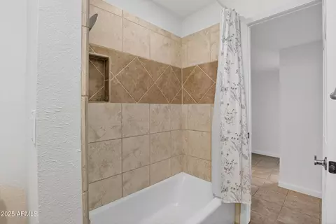 Bath - 1943 E Diamond Dr, Tempe, AZ 85283 photo 4 of 4