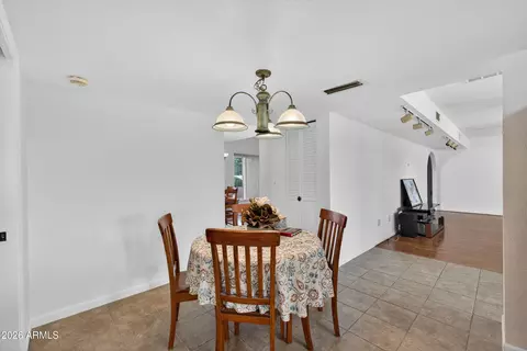 Dining - 1943 E Diamond Dr, Tempe, AZ 85283 photo 2 of 3