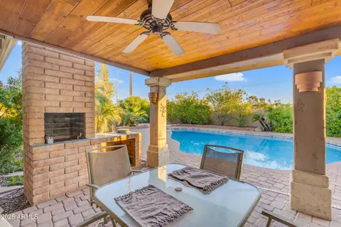 Exterior - 1943 E Diamond Dr, Tempe, AZ 85283 photo 4 of 14