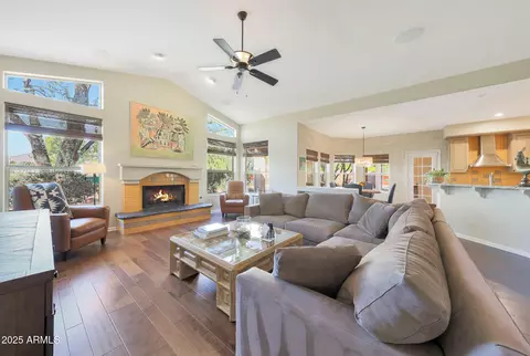 1108 W Las Palmaritas Dr, Phoenix, AZ 85021