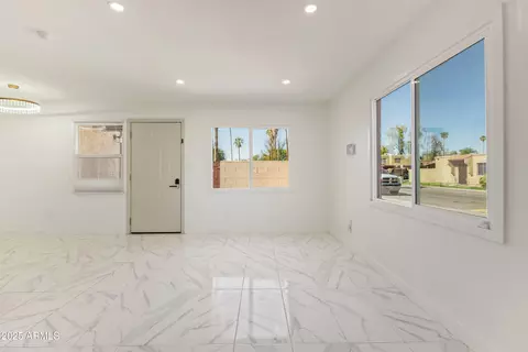 Living - 6756 W Devonshire Ave, Phoenix, AZ 85033 photo 3 of 3