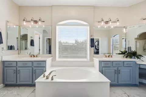 Bath - 3157 E Sierra Madre Ave, Gilbert, AZ 85296 photo 3 of 5