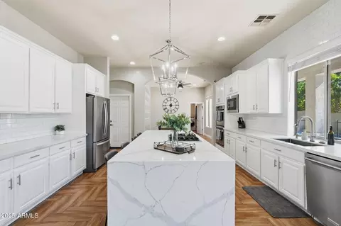 Kitchen - 3157 E Sierra Madre Ave, Gilbert, AZ 85296 photo 3 of 4