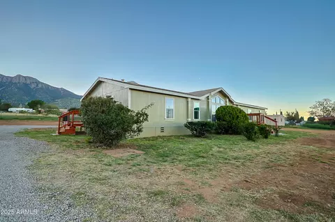 5131 E Bristlecone Ln, Hereford, AZ 85615
