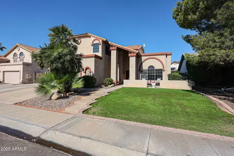 6926 W Topeka Dr, Glendale, AZ 85308