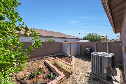 Exterior - 2126 Escuda Rd, Phoenix, AZ 85024 photo 10 of 14