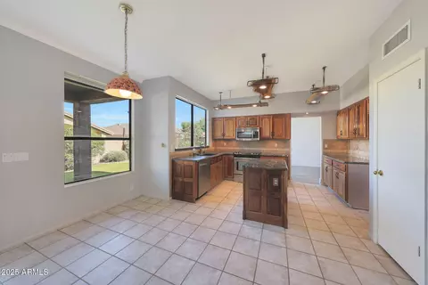 Kitchen - 2126 Escuda Rd, Phoenix, AZ 85024 photo 7 of 7