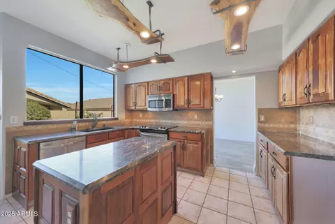 Kitchen - 2126 Escuda Rd, Phoenix, AZ 85024 photo 1 of 7