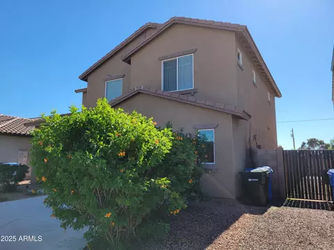 Exterior - 7439 W Wolf St, Phoenix, AZ 85033 photo 2 of 4