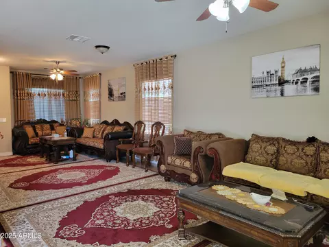 Living - 7439 W Wolf St, Phoenix, AZ 85033 photo 3 of 4