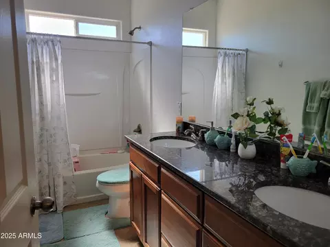 Other - 7439 W Wolf St, Phoenix, AZ 85033 photo 3 of 6