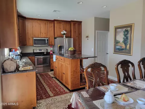 Kitchen - 7439 W Wolf St, Phoenix, AZ 85033 photo 2 of 2