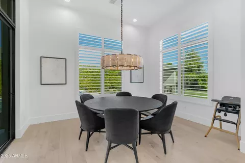 Dining - 2580 E Country Shadows St, Gilbert, AZ 85298 photo 5 of 5