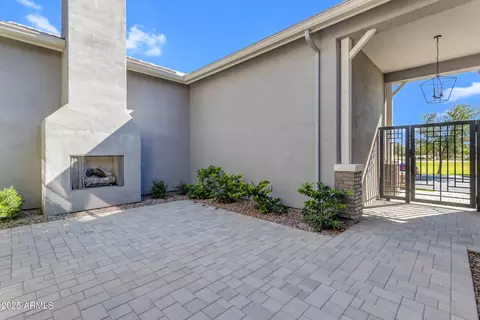 Exterior - 2580 E Country Shadows St, Gilbert, AZ 85298 photo 2 of 18