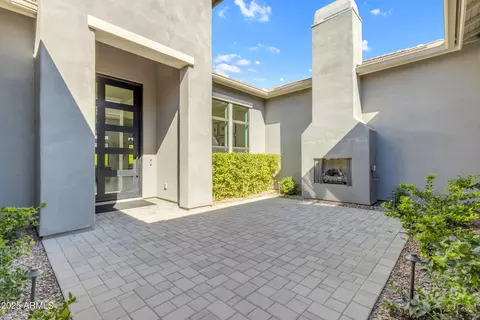 Exterior - 2580 E Country Shadows St, Gilbert, AZ 85298 photo 3 of 18