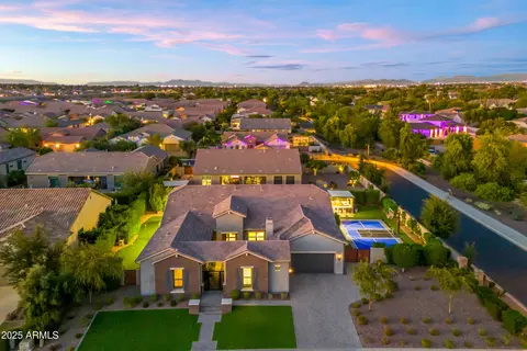 2580 E Country Shadows St, Gilbert, AZ 85298