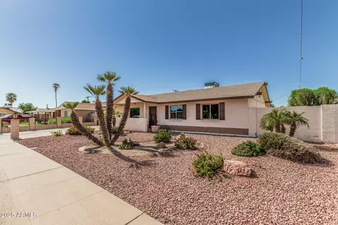 Exterior - 4026 N 77th Dr, Phoenix, AZ 85033 photo 1 of 7
