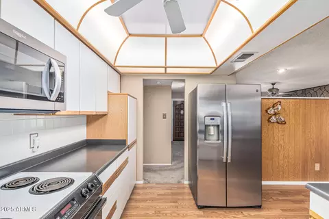 Kitchen - 4026 N 77th Dr, Phoenix, AZ 85033 photo 3 of 3