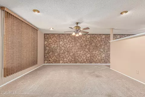 Living - 4026 N 77th Dr, Phoenix, AZ 85033 photo 3 of 3