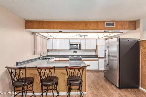 Kitchen - 4026 N 77th Dr, Phoenix, AZ 85033 photo 1 of 3